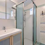 Apartmán Authentic Relax: 10 Minutes From The Heart Of Town